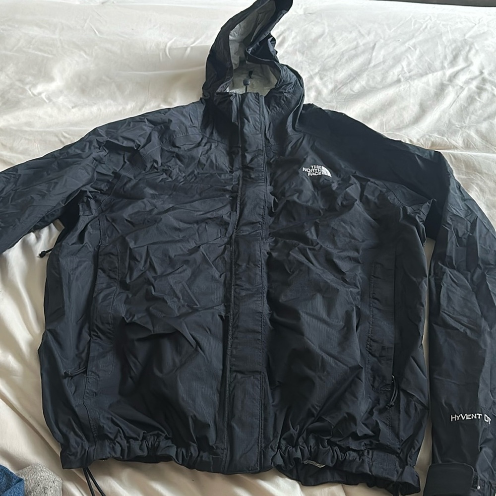 Large The North Face wind breaker color black